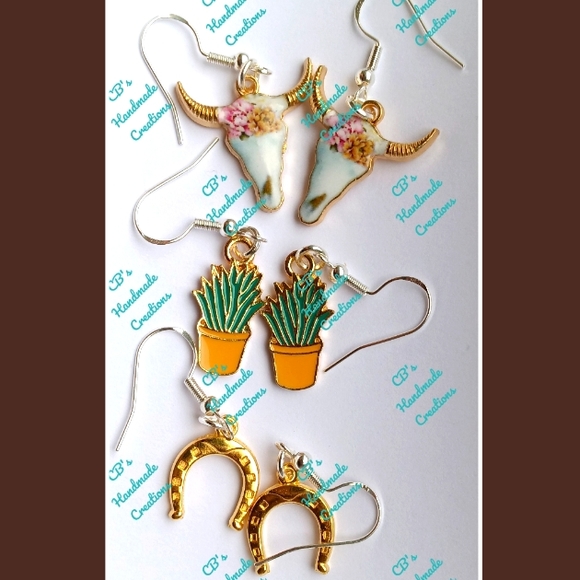 Cow Head Earring sets - Picture 1 of 4